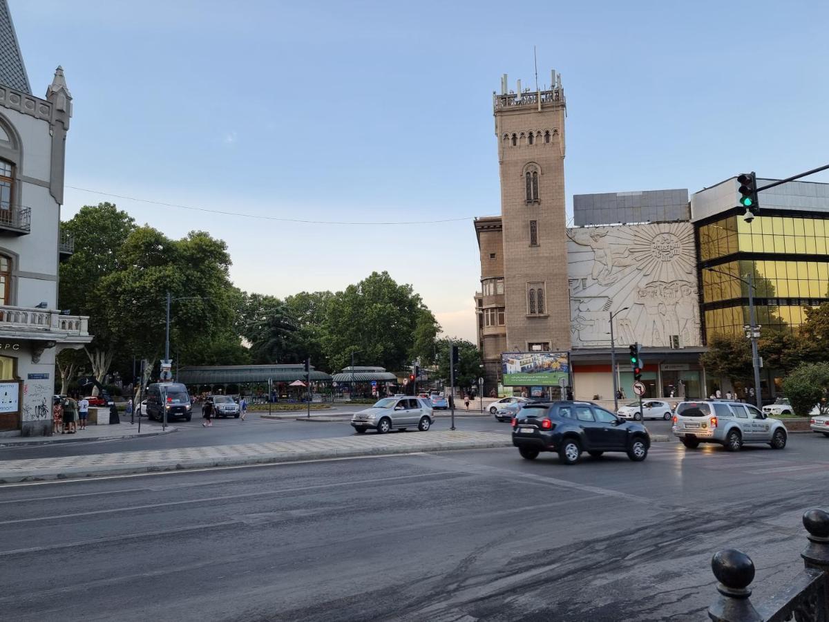 Old Tbilisi Freedom Square, Tbilisi Площадь Свободы Exterior foto