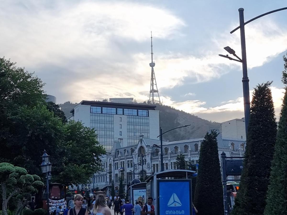 Old Tbilisi Freedom Square, Tbilisi Площадь Свободы Exterior foto
