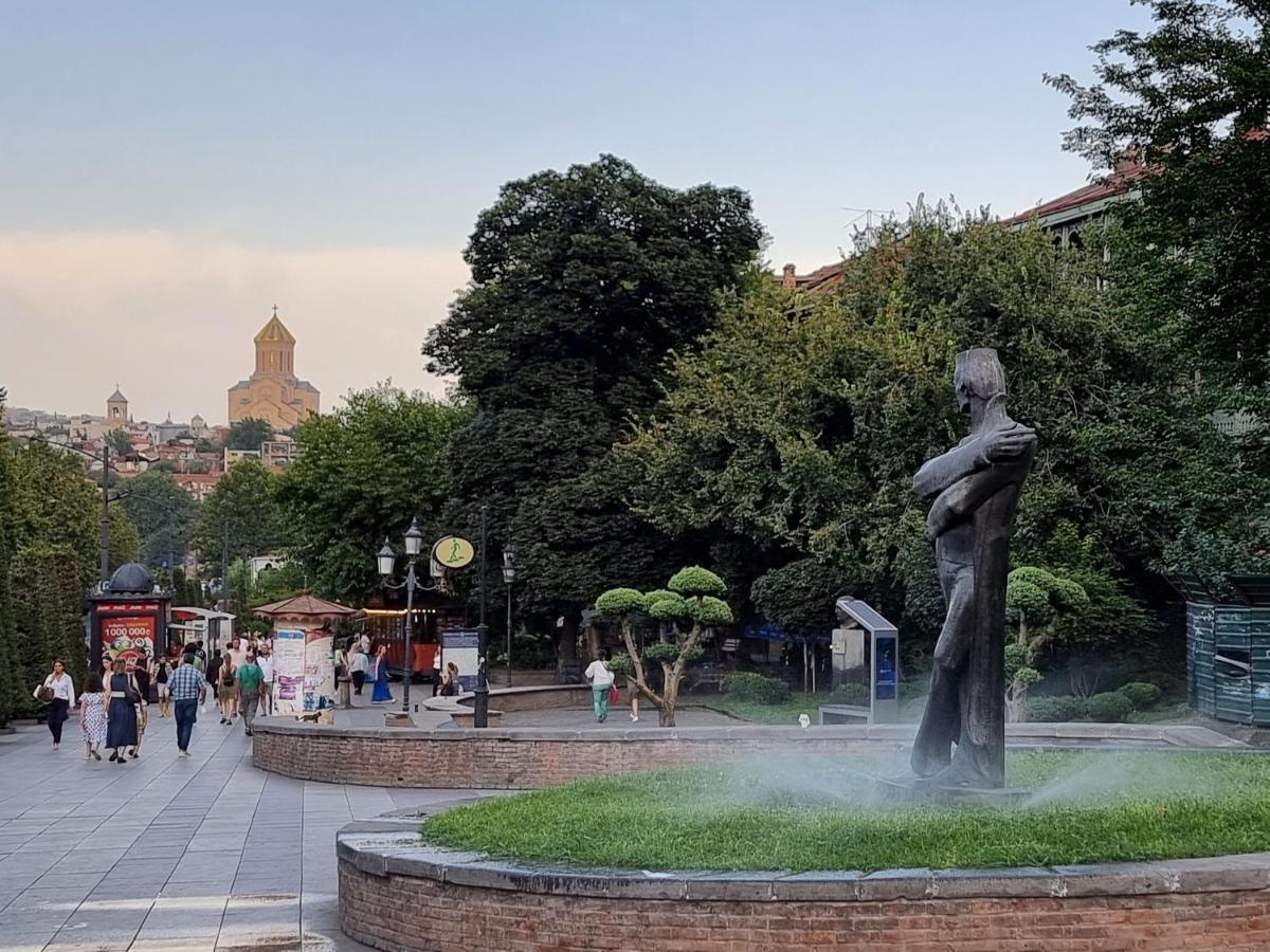 Old Tbilisi Freedom Square, Tbilisi Площадь Свободы Exterior foto